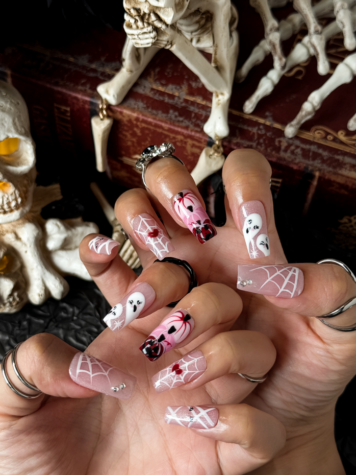 Haunted Glam 👻