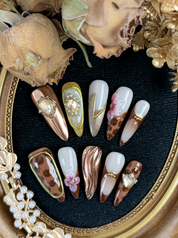 Vintage Amber Royale