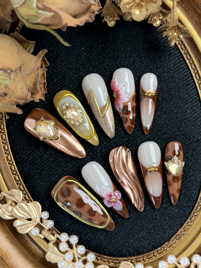 Vintage Amber Royale