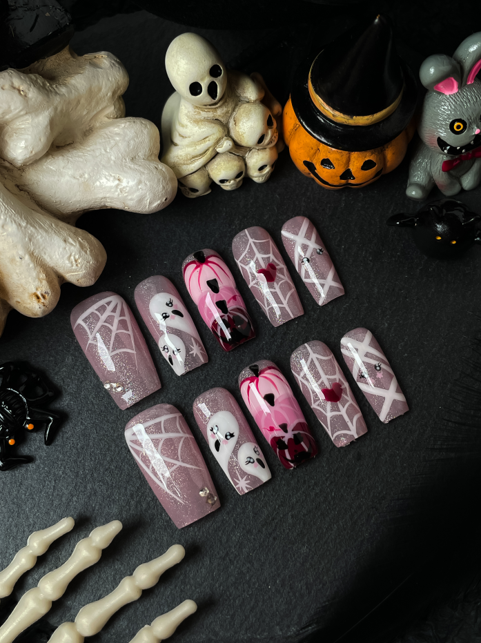 Haunted Glam 👻