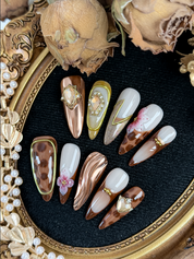 Vintage Amber Royale