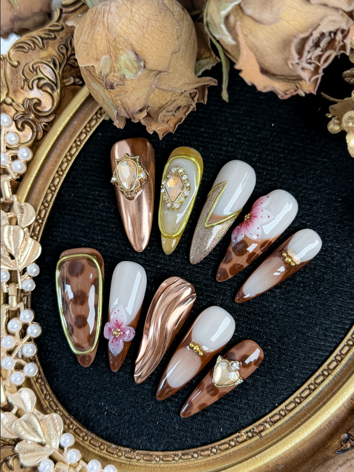 Vintage Amber Royale